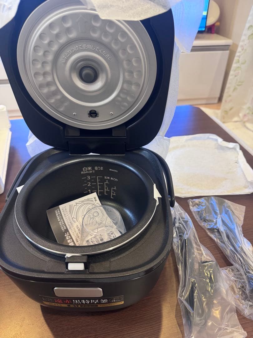 【新品未使用】TIGER 炊飯器 JBS-B055KL ブラック 3合