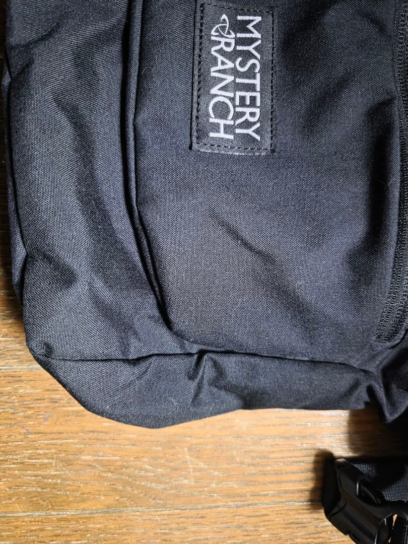 MYSTERY RANCH SKA スカ ブラックショルダーバッグ 6.3L