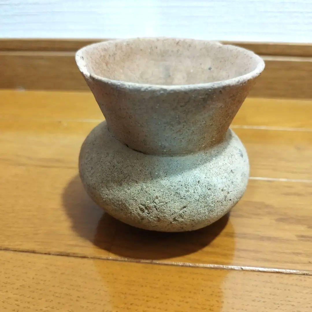 m*a様 発掘品　弥生土器の小壺　シャープな形　珍しい状態良好！