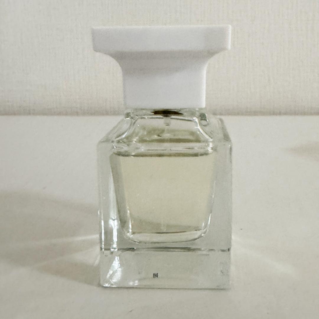 【TOM FORD】WHITE SUEDE 30ml 香水 定価28380円