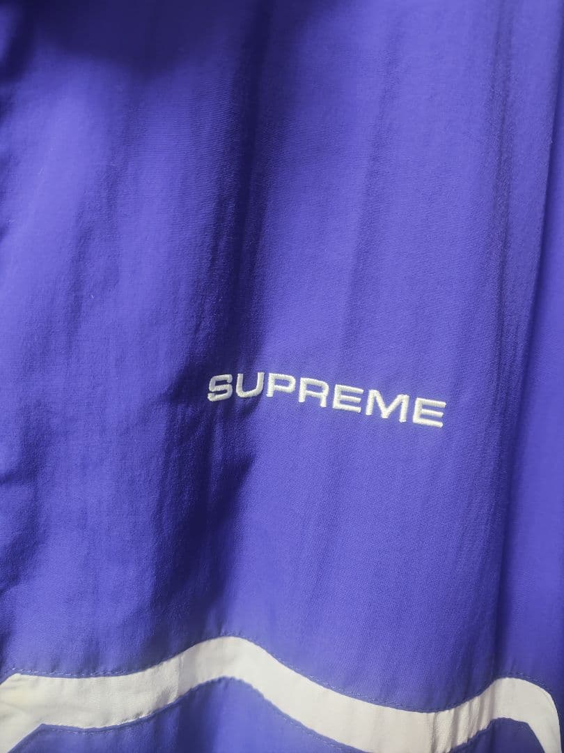 （にょん）Supreme ナイロンジャケット