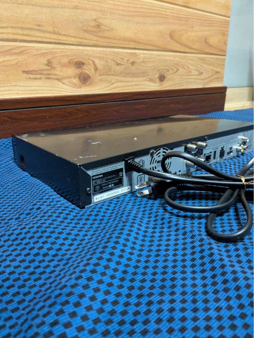 TOSHIBA REGZA ブルーレイレコーダー リモコン付き