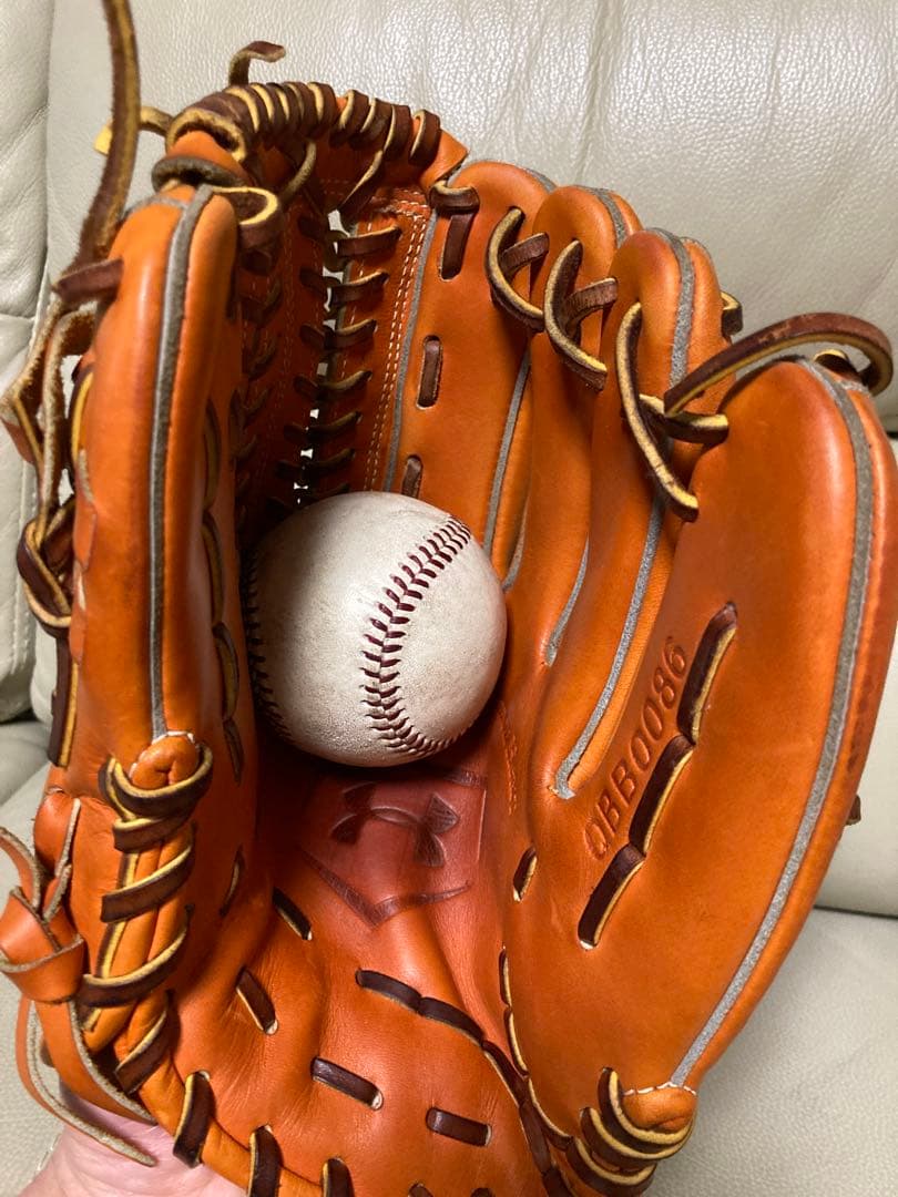 Under Armour 硬式野球グローブオレンジ　松田宣浩モデル【美品】