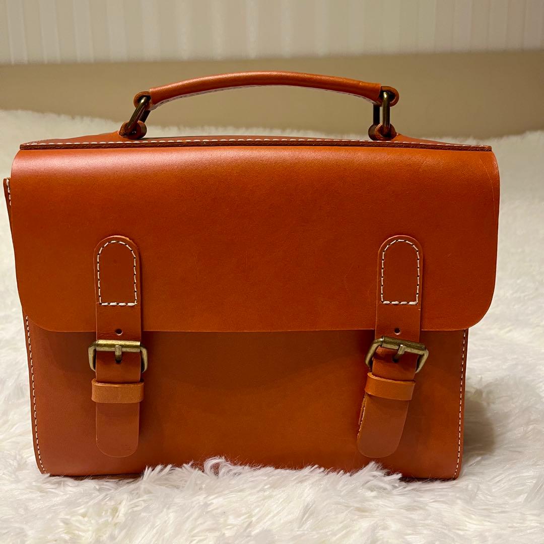 【新品】イタリアンレザー　ショルダーバッグ Wフラップ キャメル　本革　2way