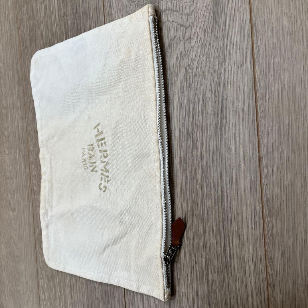 HERMES Bain ホワイトクラッチバッグ