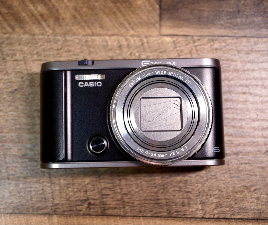 CASIO（カシオ）デジタルカメラ　EXILIM EX-ZR3100