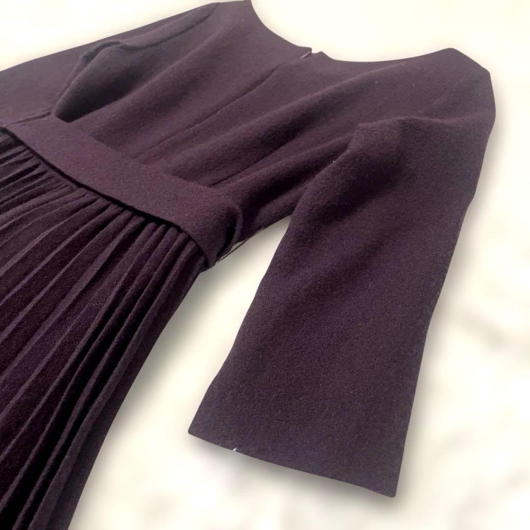 美品　シビラ　プリーツタックデザインウエストリボン付き　ウール　ロングワンピース