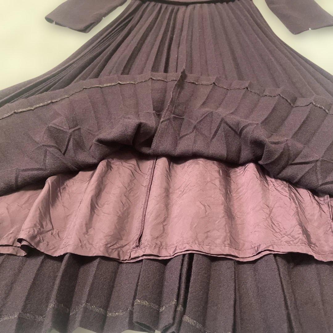 美品　シビラ　プリーツタックデザインウエストリボン付き　ウール　ロングワンピース