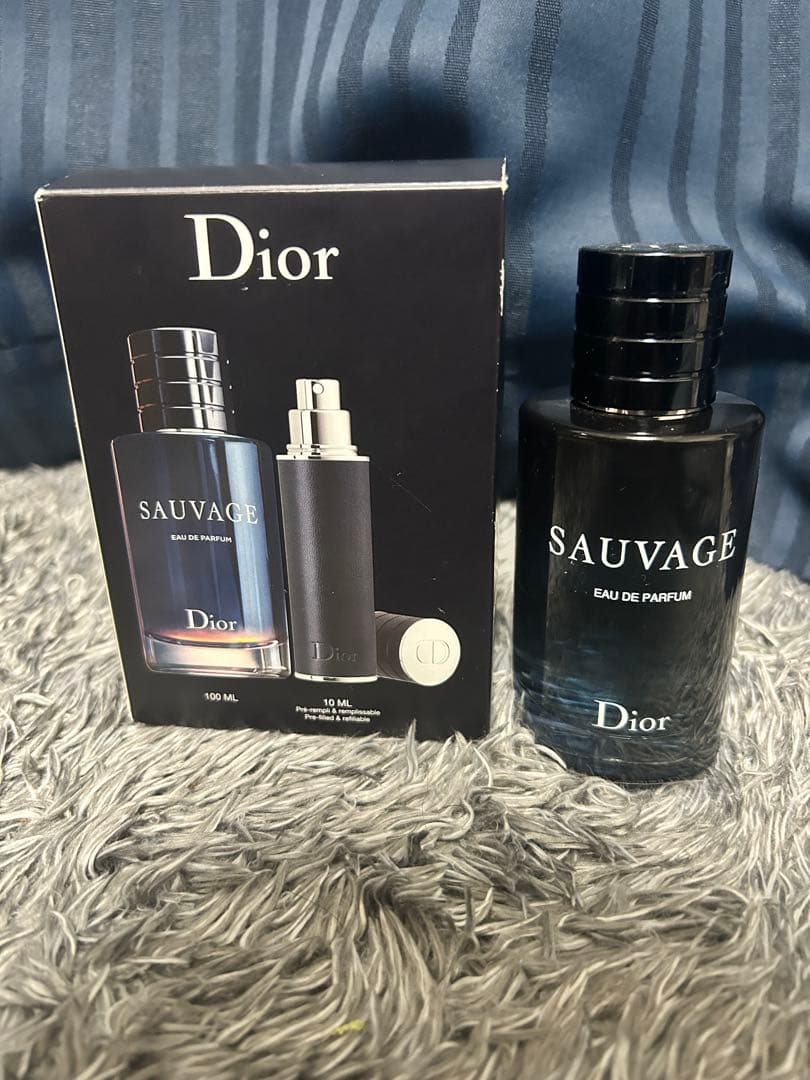 dior ソヴァージュ　オードゥパルファン