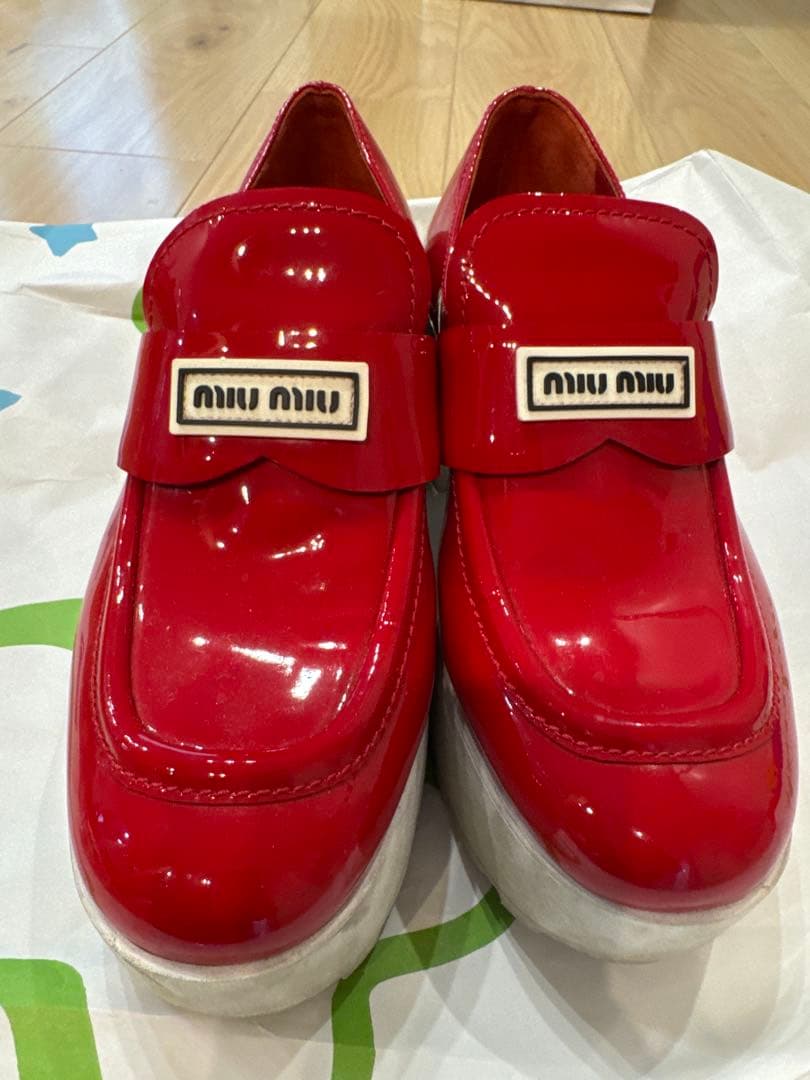 miumiu ローファー RED【あやぽにょ様】