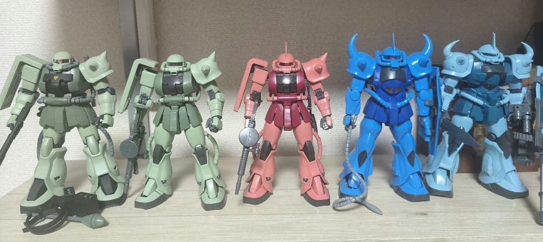 ガンプラ MG 1/100 ザク系まとめ売り 組み立て済み