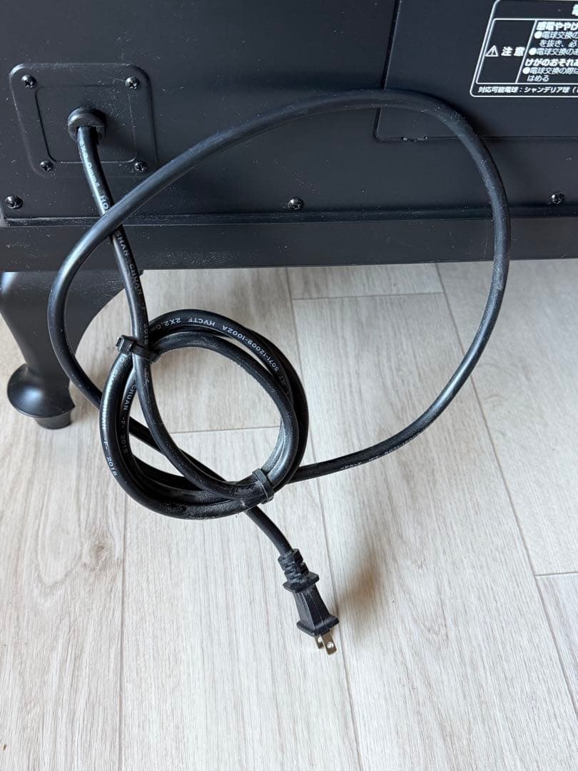 美品 ワイド暖炉型ファンヒーター 2018年 BLT-999B-3-BK ニトリ