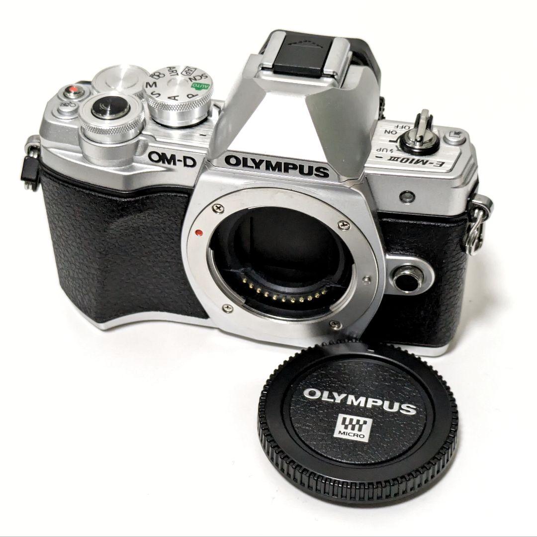 OLYMPUS OM-D EM10 ミラーレス一眼