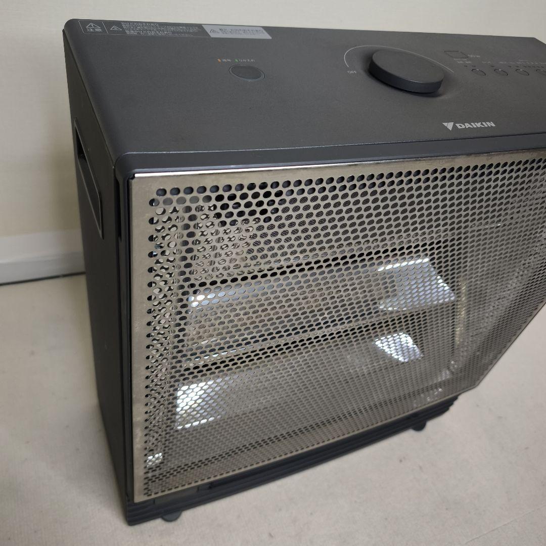 ダイキン セラムヒートハイブリッドファンヒーター WRH134AS-H