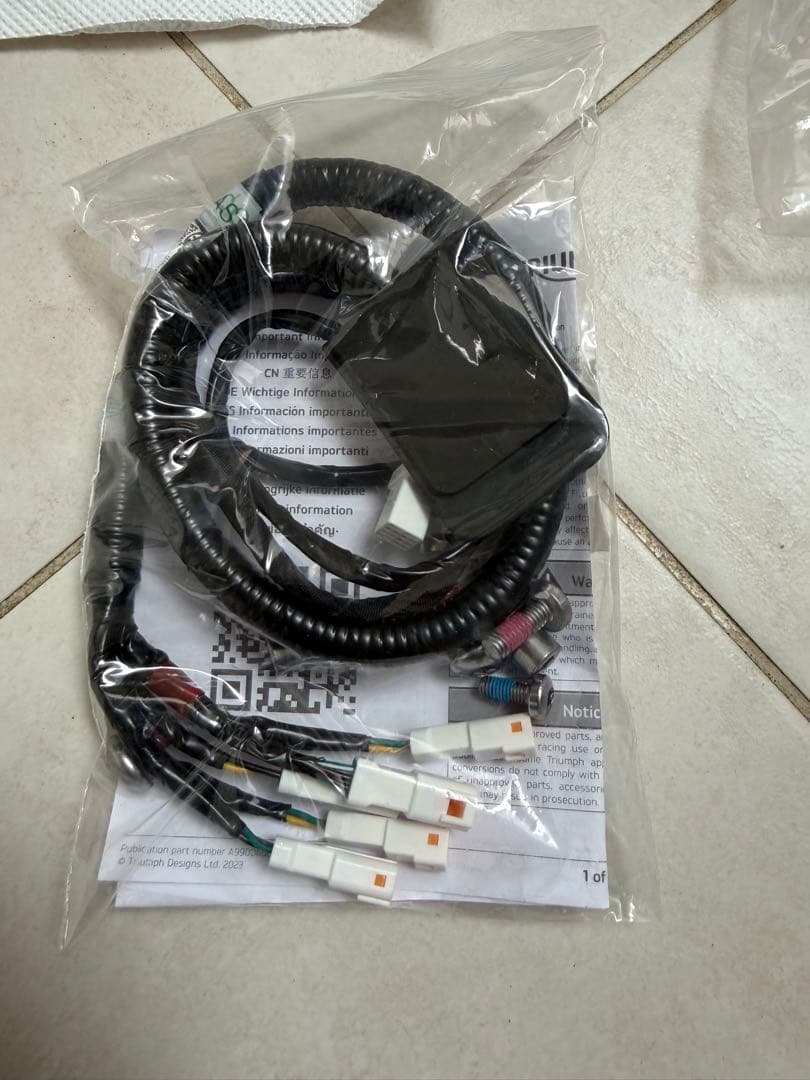 トライアンフ　ボンビネルボバー2025 LEDウインカーカスタムセット※お値引可