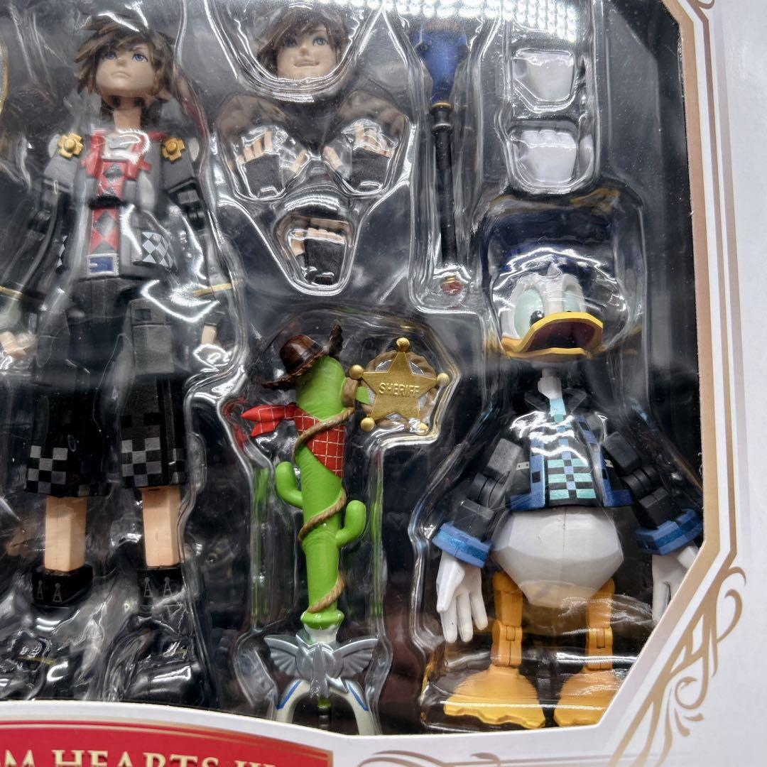 未開封✨　キングダムハーツIII ブリングアーツ ソラ　ドナルド　グーフィー