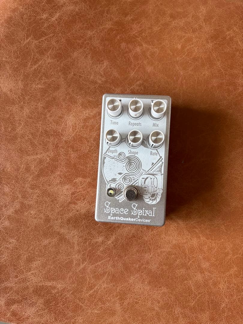 EarthQuaker Devices Space Spiral ディレイ