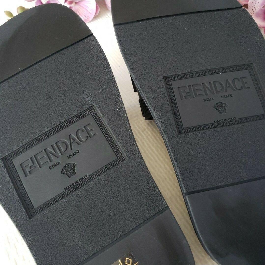 未使用 FENDACE FENDI VERSACEラバーサンダル ブラック 35