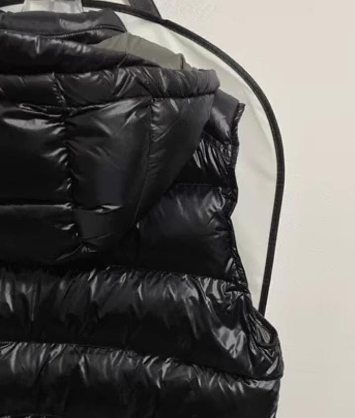 モンブラン ブラック ダウンベスト フード付き