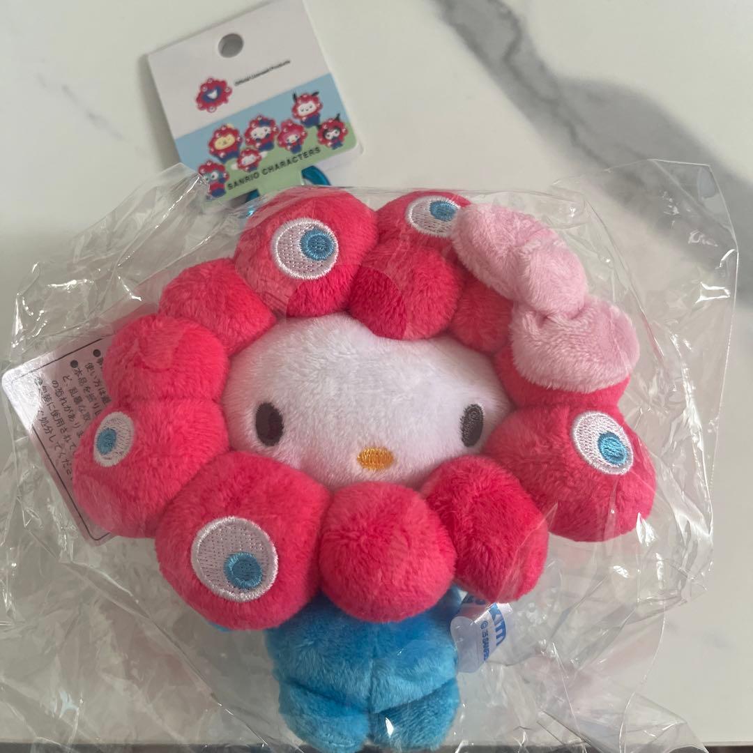 ミャクミャクなりきりぬいぐるみ　ハローキティ　カラビナ付き　万博会場限定