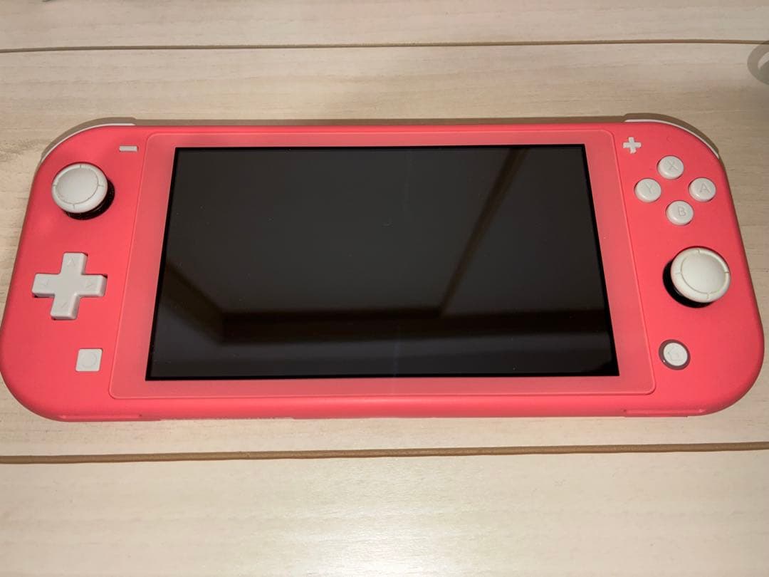 Nintendo switch Lite コーラル