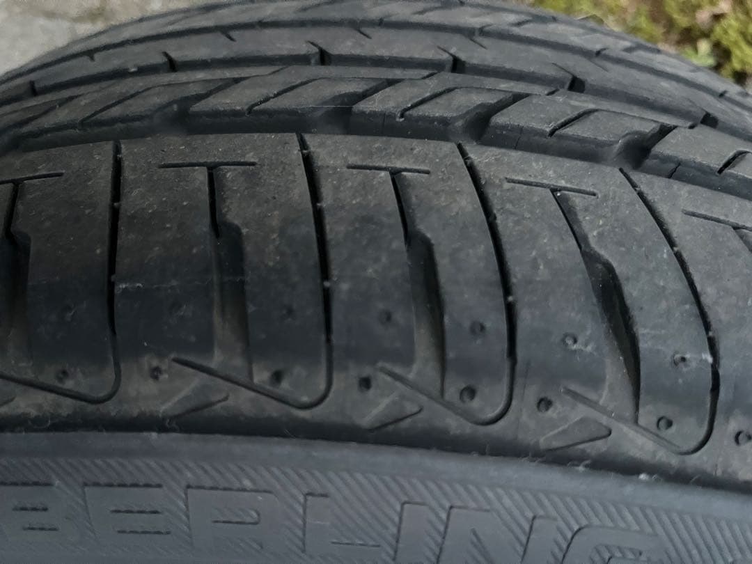 ⭐︎122213⭐︎①2025年製造！215/40R18タイヤアルミセット1本