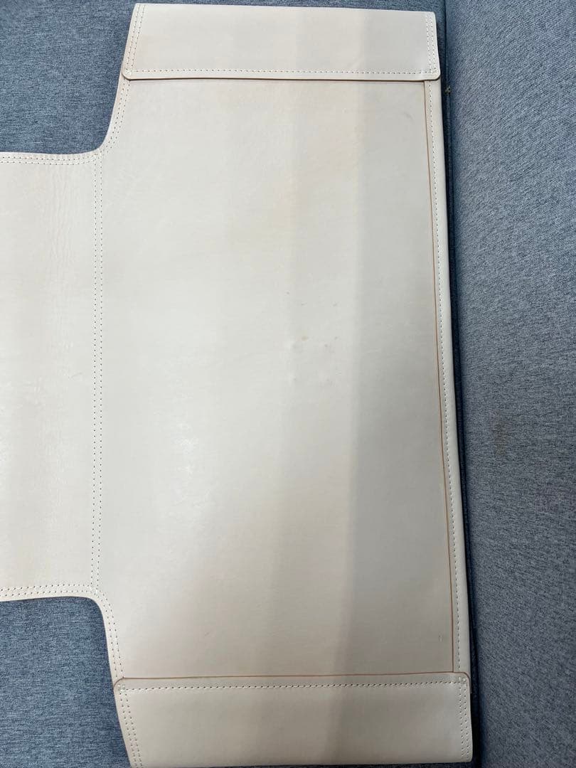 新品未使用品　IKIKI チェアウォルナットオリーブ＆専用替シート