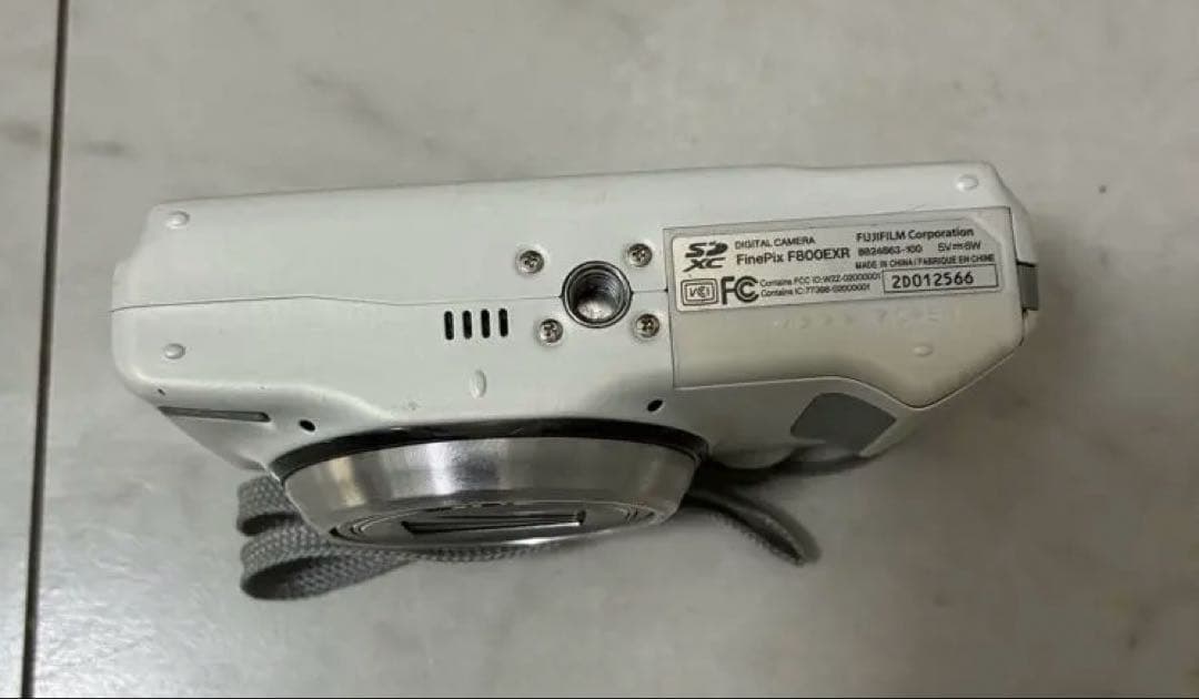 FUJIFILM デジタルカメラ FINEPIX F800EXR ホワイト