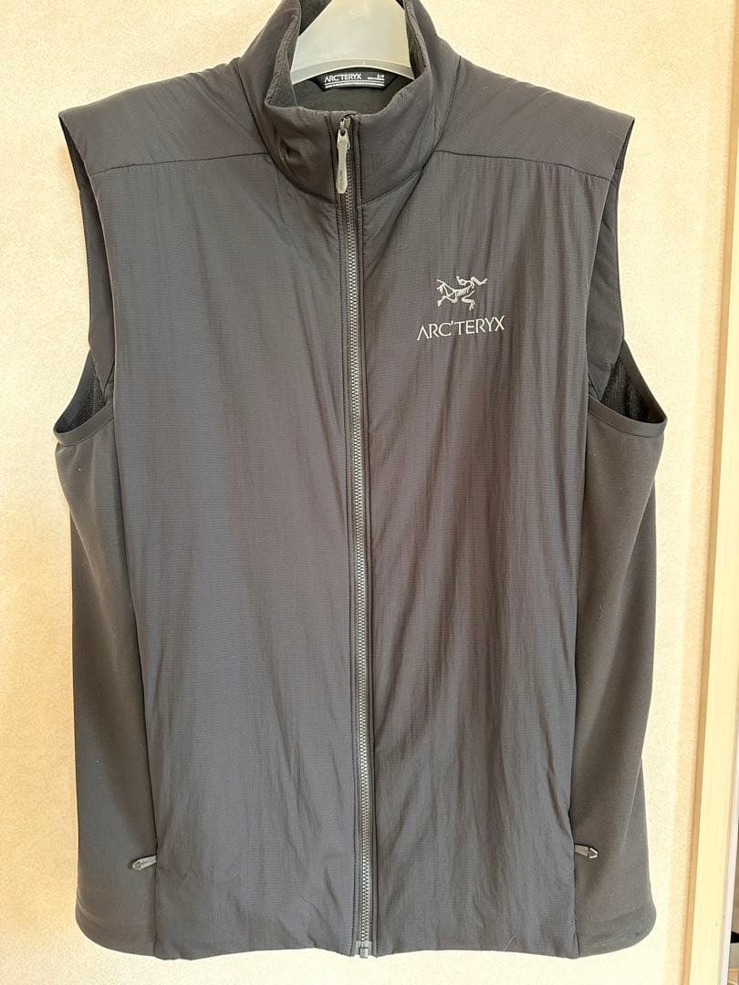 アークテリクス　アトムLTベスト