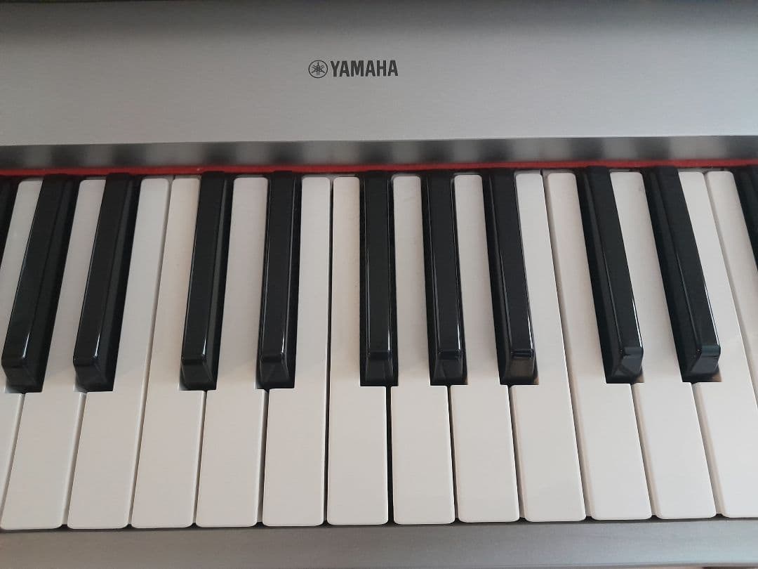 ヤマハ piaggero NP-31S 電子ピアノ 76鍵 スタンド別売