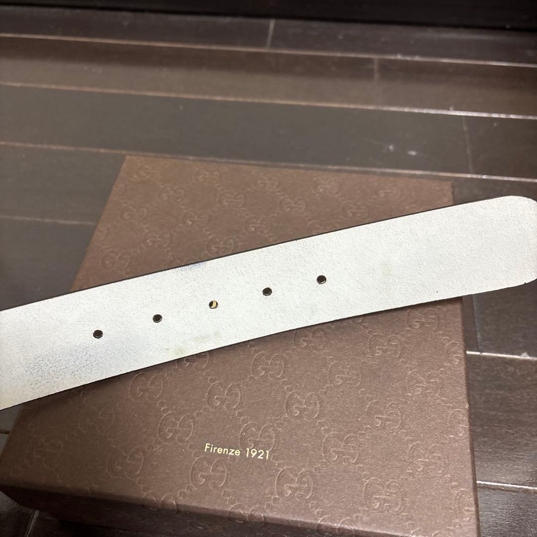 GUCCI ホワイト ハート型バックル ベルト