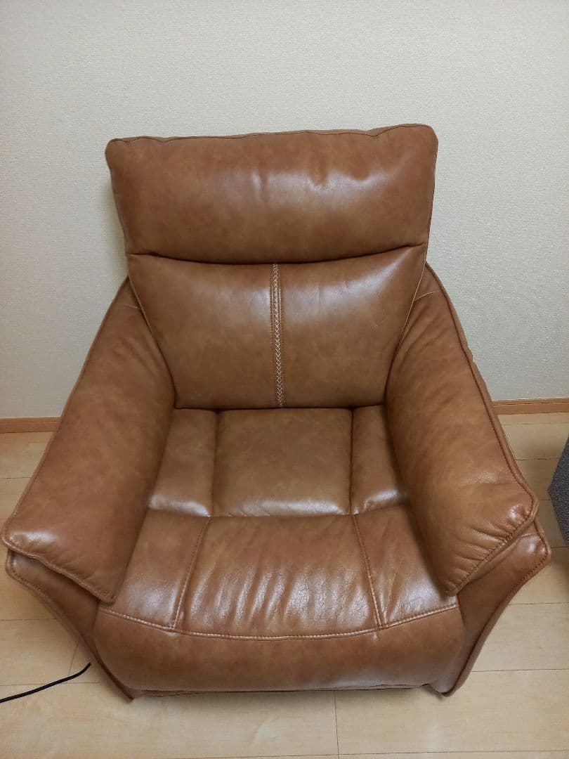 最終値下げ！超美品！！一人用ソファー　電動リクライニング付き