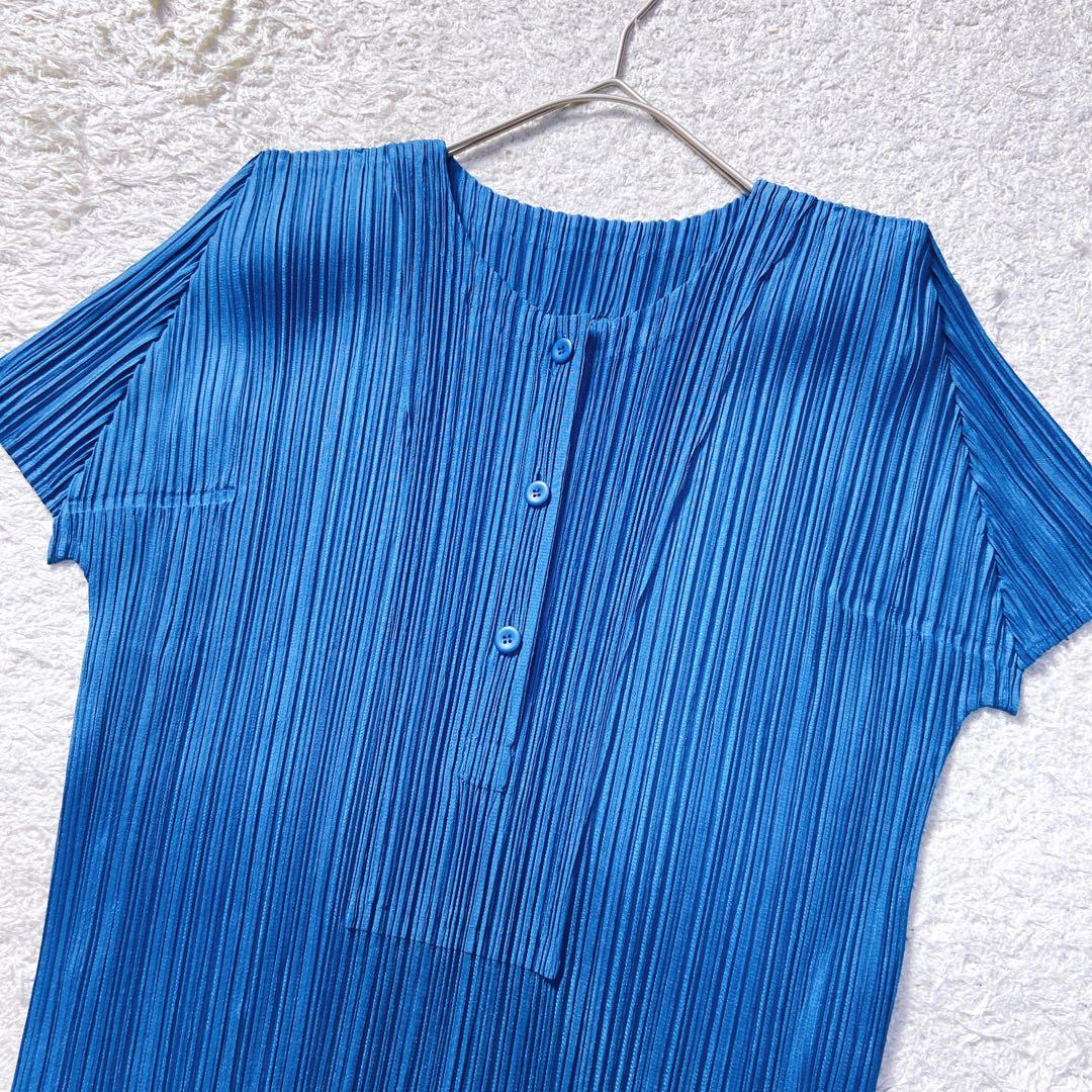 プリーツプリーズ　イッセイミヤケ　クルーネックカットソー　ブルー　size3