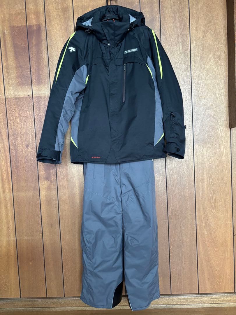 DESCENTE デサント　スキーウェア　L 上下セット