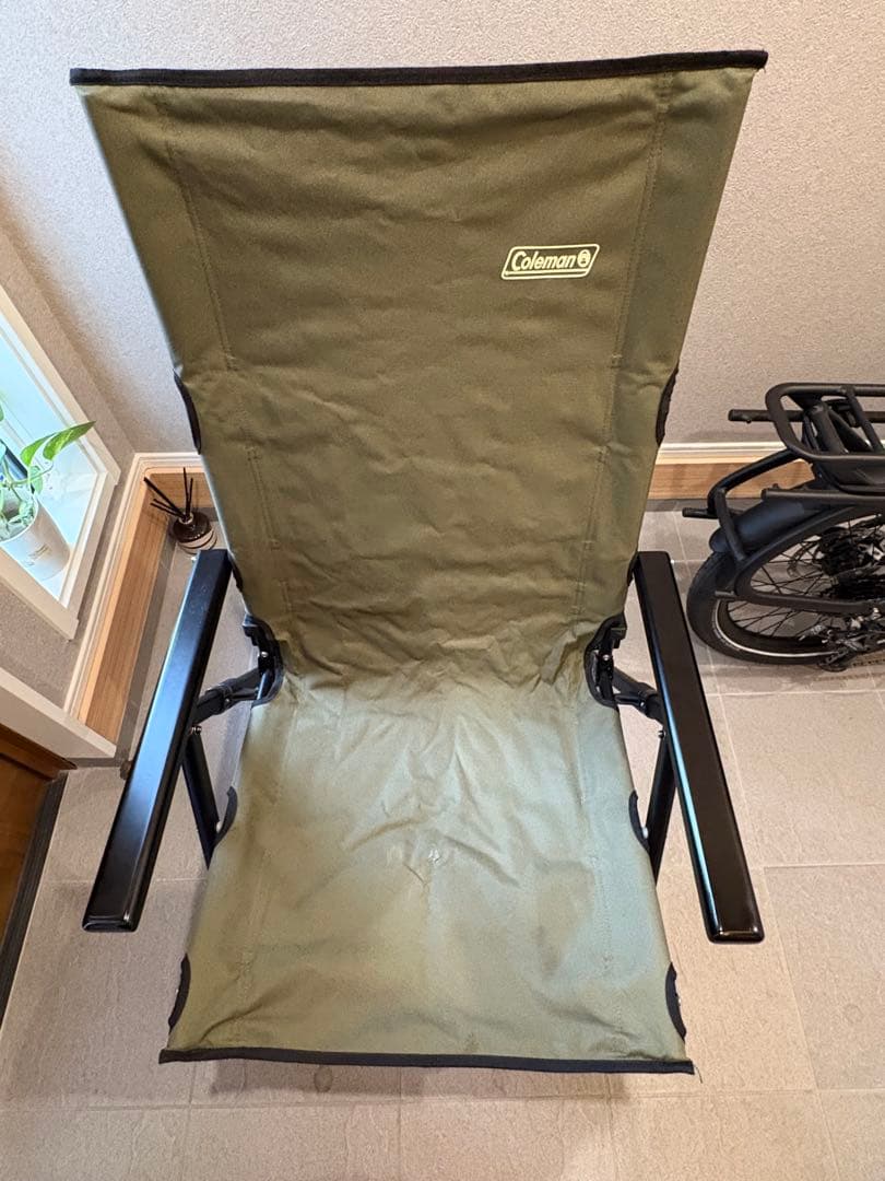 Coleman 折りたたみ　レイチェア オリーブと ウォータージャグ 10L