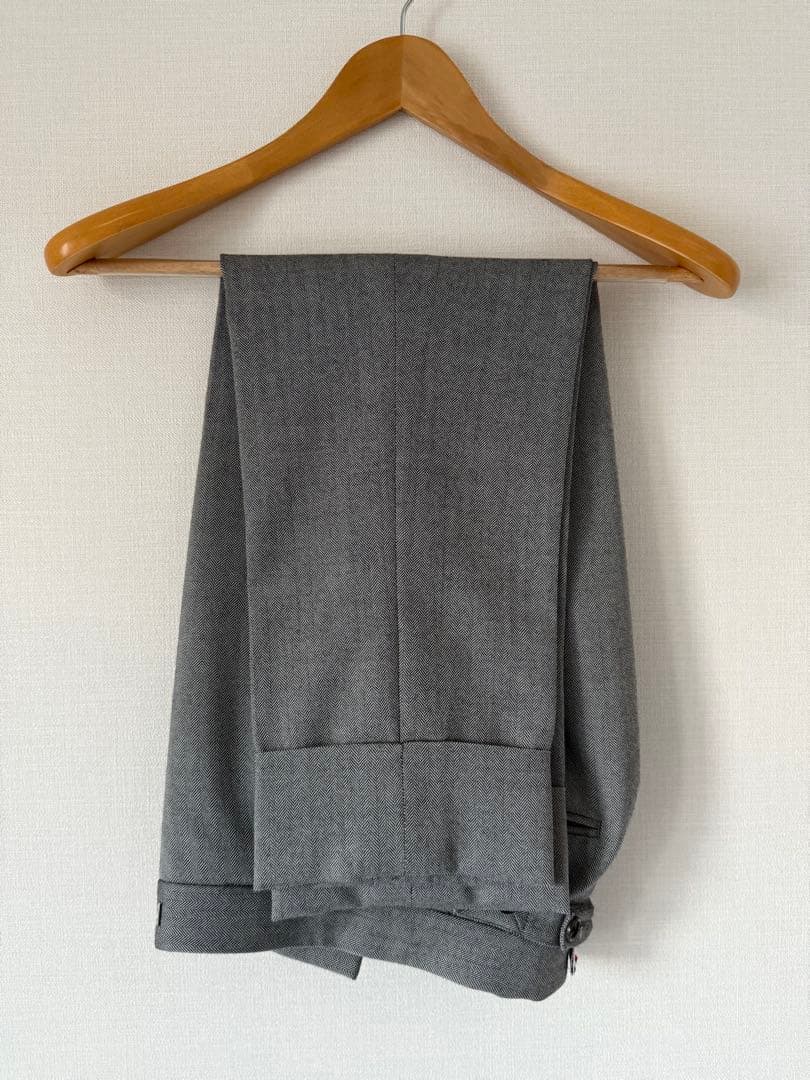 THOM BROWNE. スラックス