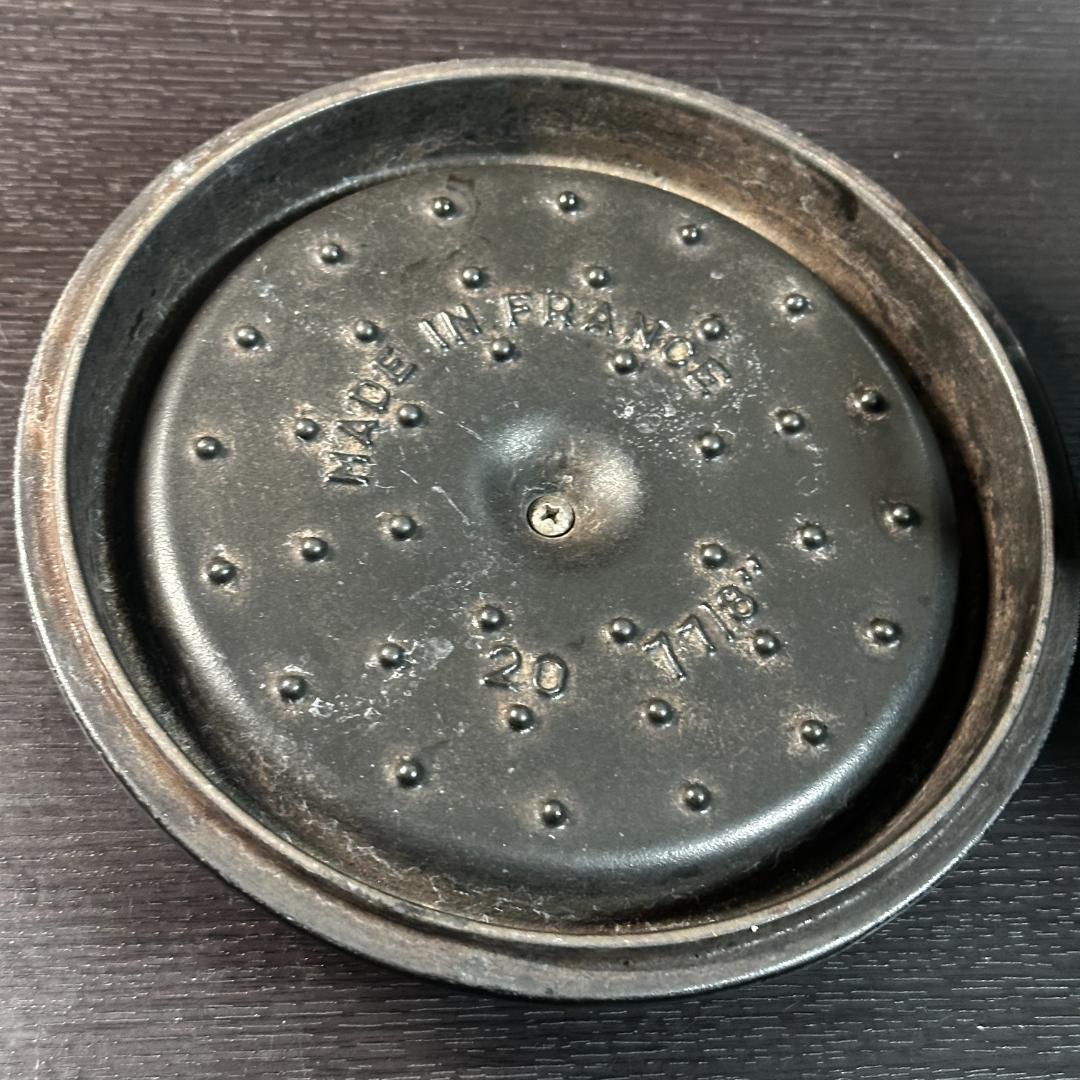 さ*い様 STAUB La Cocotte 両手鍋 ブラック 20cm