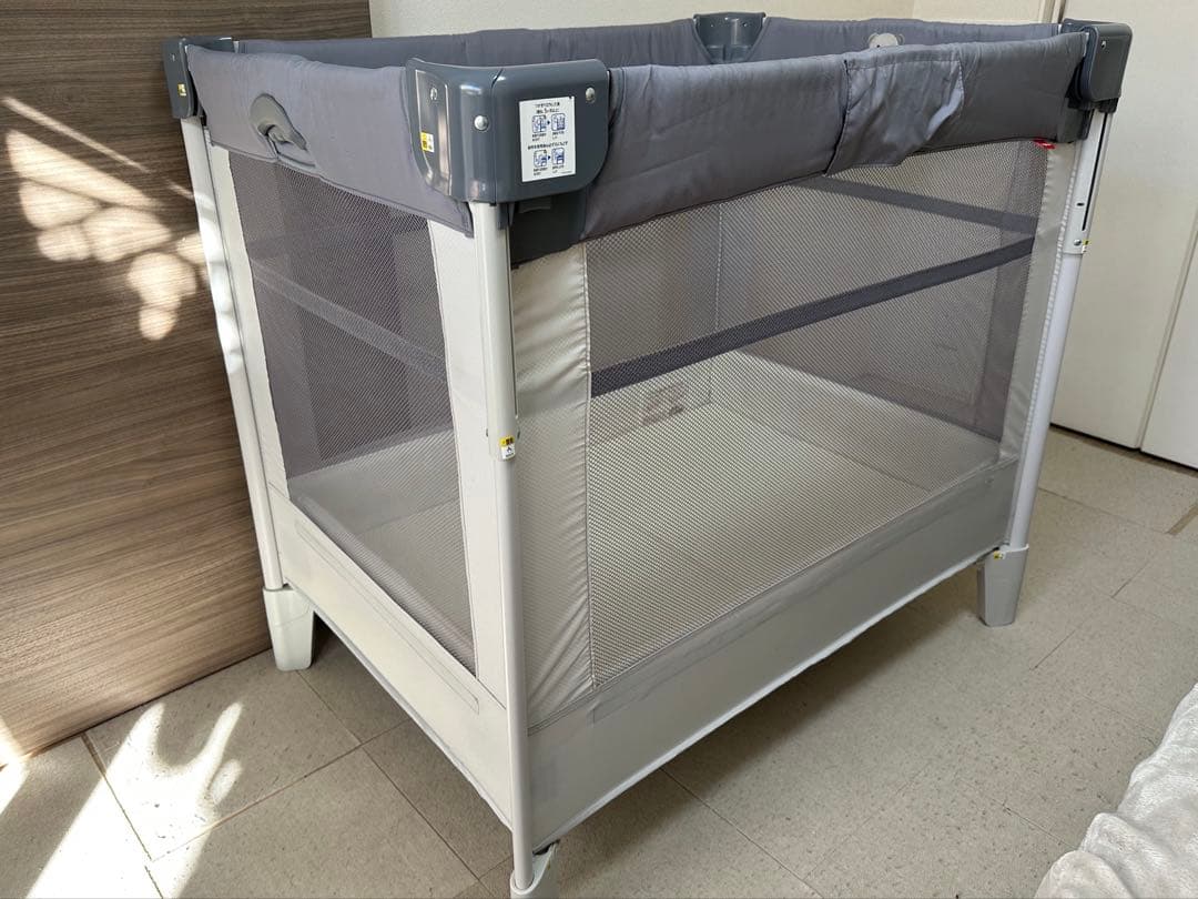 マットレス付き！アップリカ ココネルエアーABベビーベッド グレーベアー