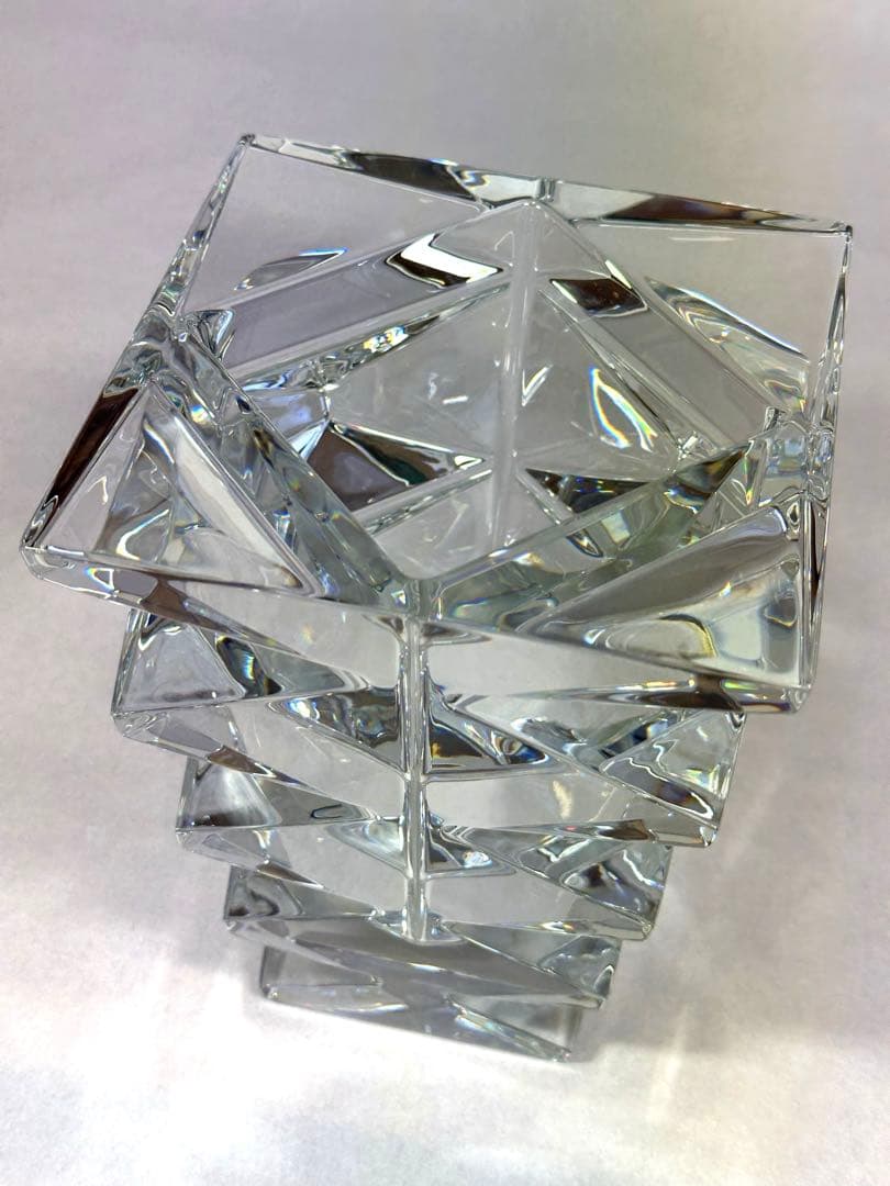 新品未使用 Baccarat バカラ TOTEM トテム 花瓶 高さ20cm