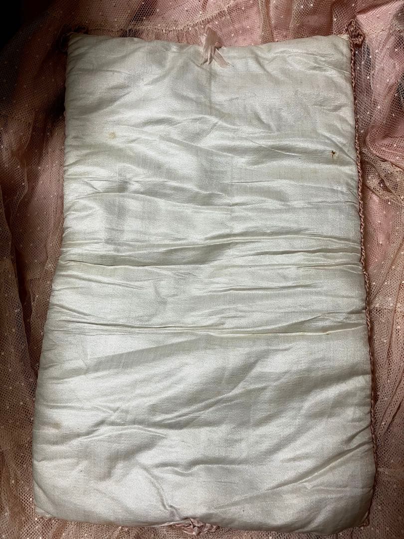 お値下げ　フランスアンティーク リボン シルク ハンキーケース 花柄