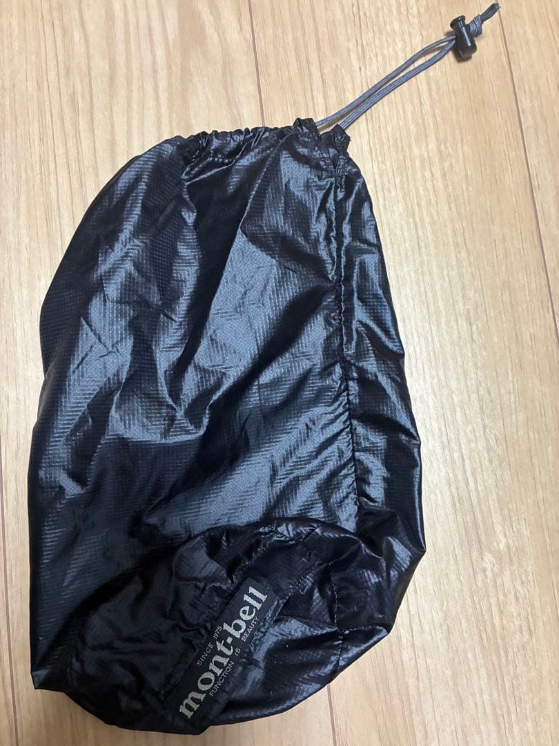 美品　モンベル　ライトアルパインダウンパーカー　収納袋付