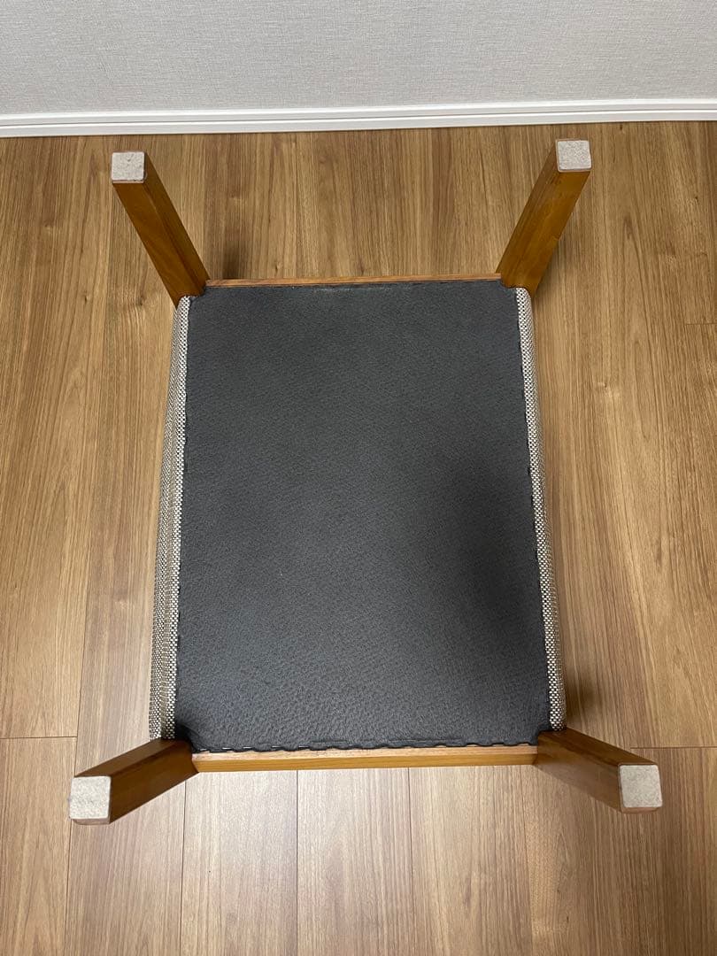 カリモク　WU45シリーズ　スツール　オットマン ウォールナット材　1脚