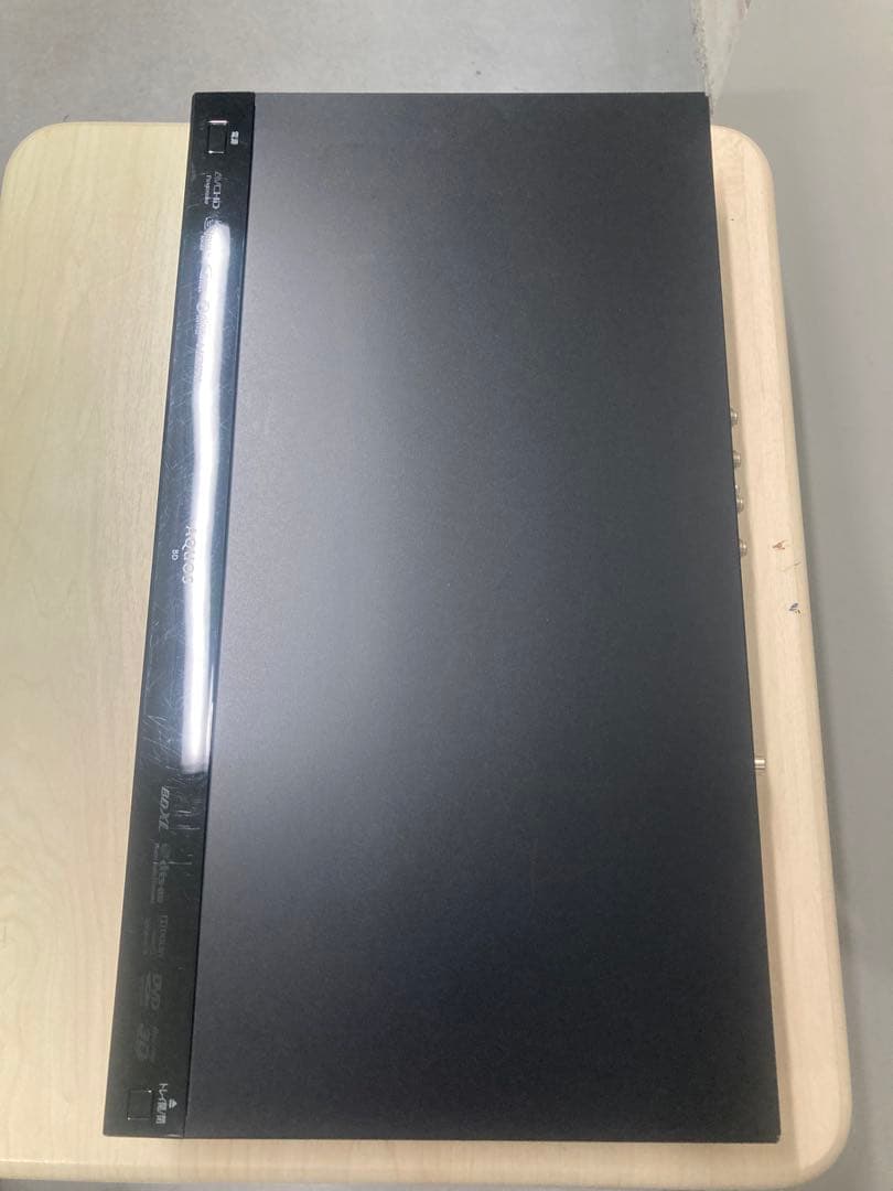 めっちゃ綺麗　シャープ　AQUOS ブルーレイ　 BD-W570