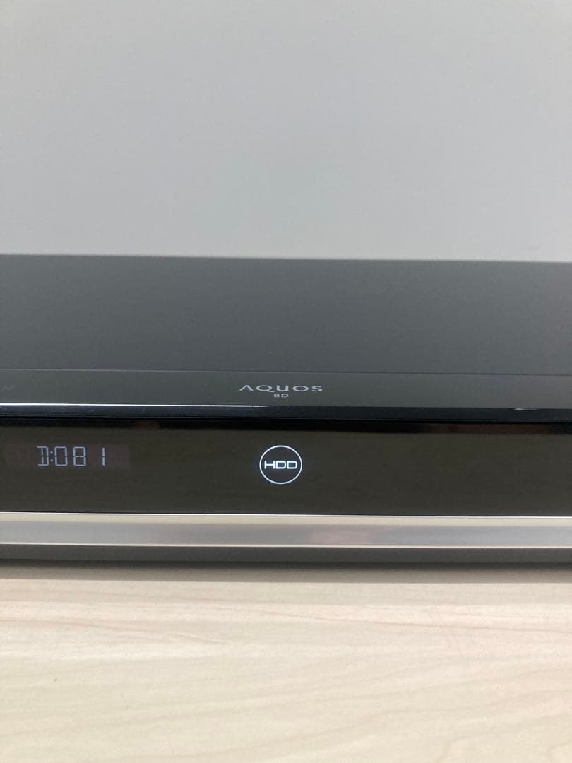 めっちゃ綺麗　シャープ　AQUOS ブルーレイ　 BD-W570