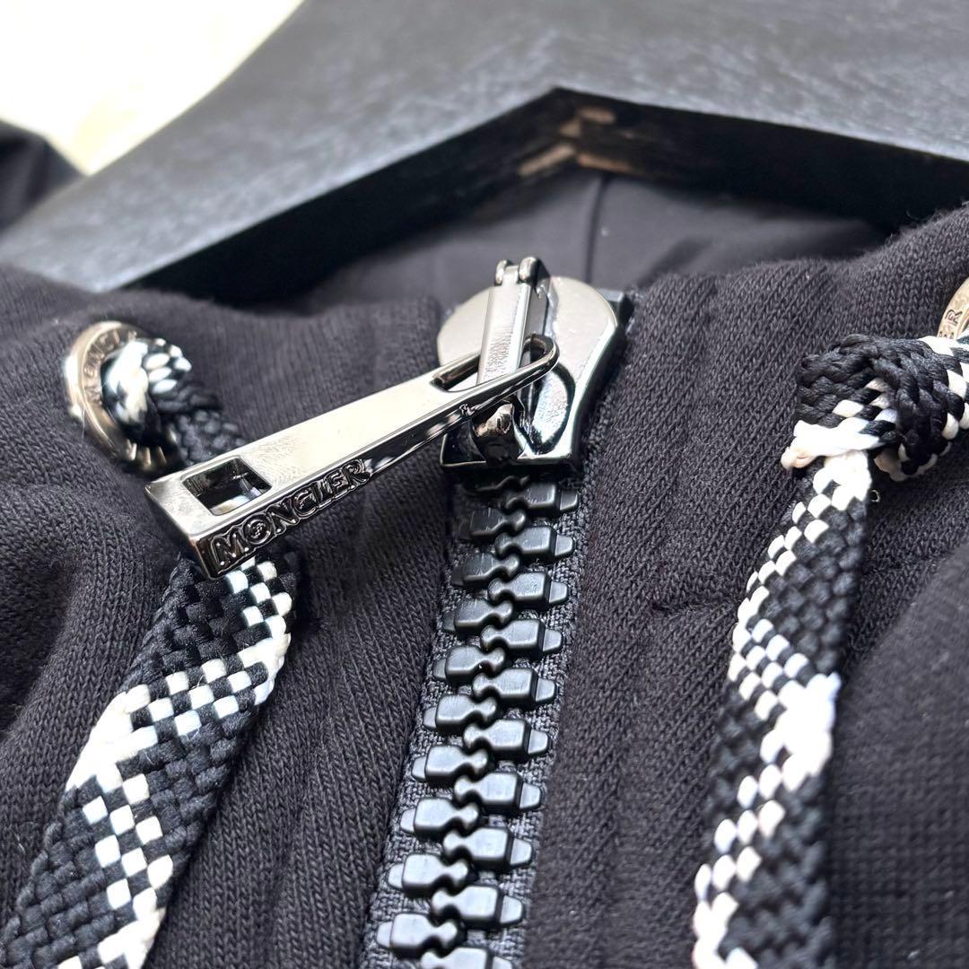 モンクレール マグリア ビックアイコン ロゴ パーカー ユニセックス