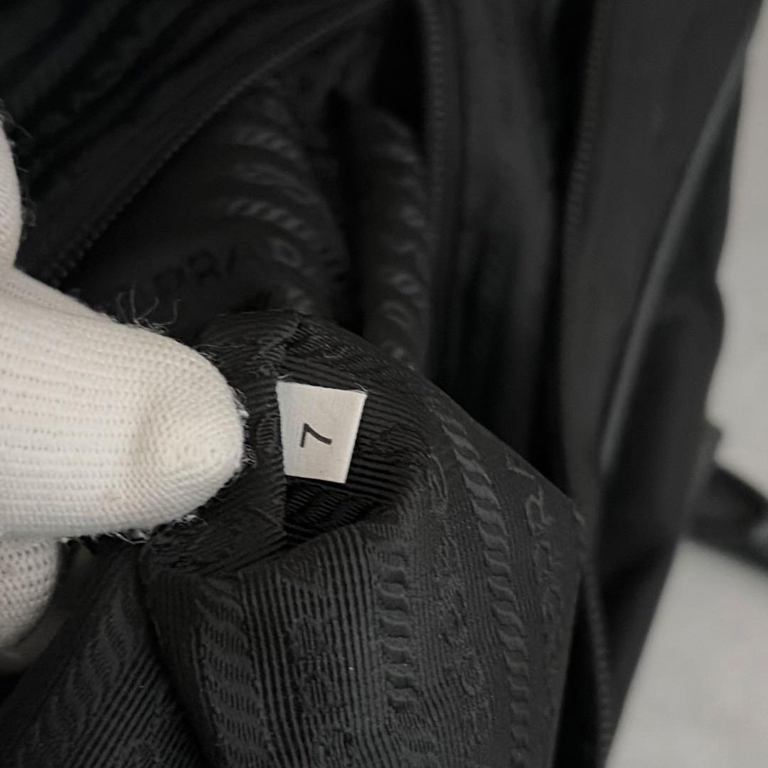 【美品✨】PRADA ボストントート　ナイロン×サフィアーノレザー　黒　三角ロゴ