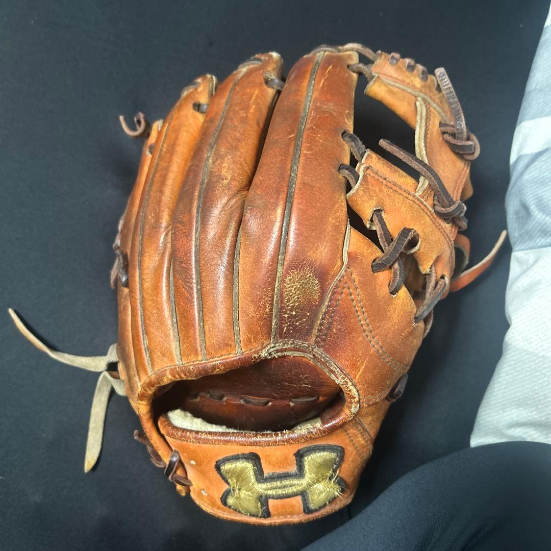 アンダーアーマー硬式内野手用グローブ