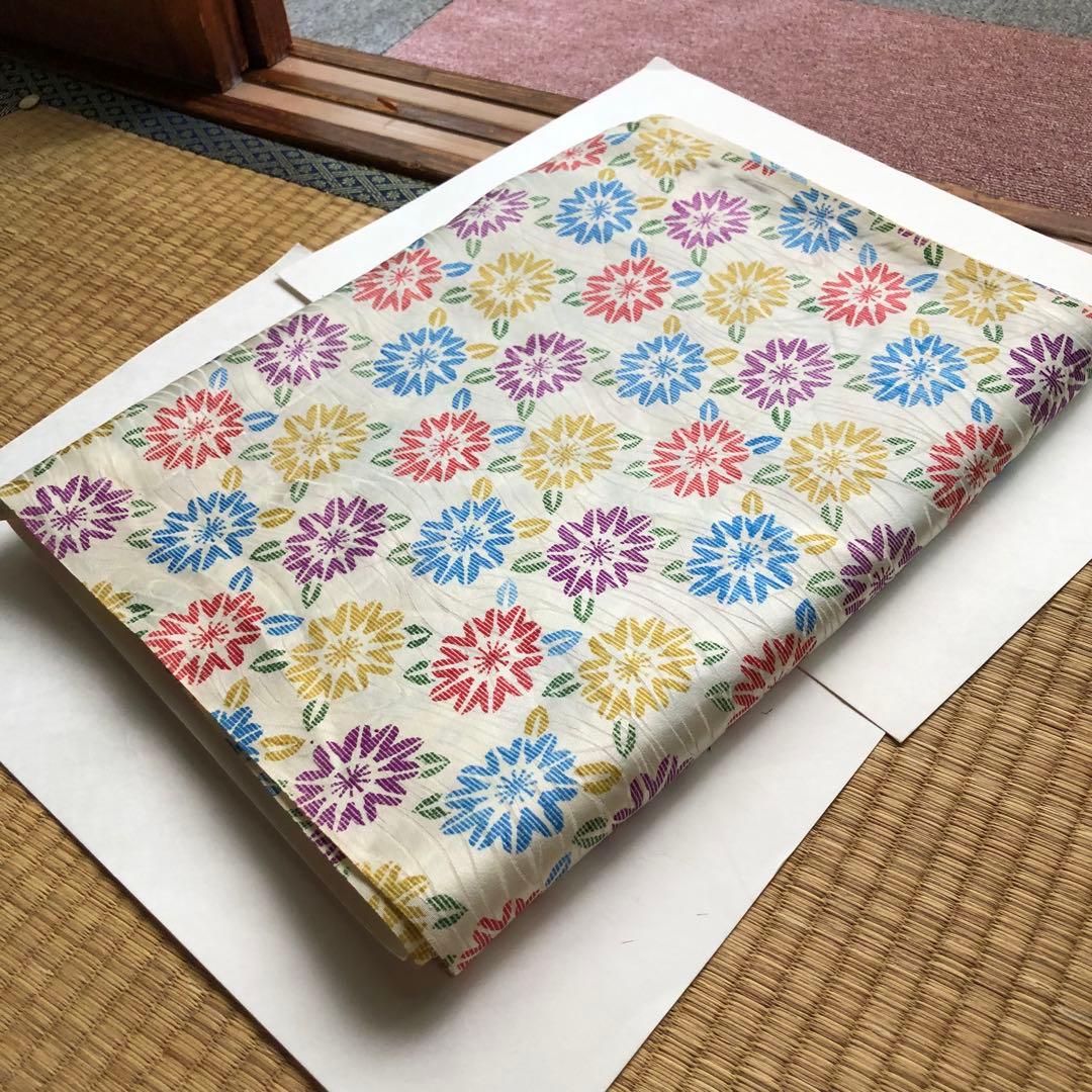 反物　着物　長襦袢　紋　絹　ホワイト　花柄　レトロ　リメイク　コスプレ