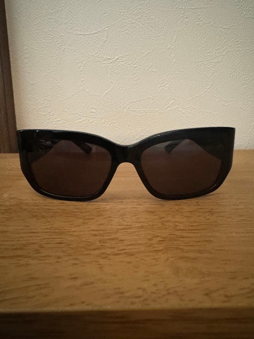 ぴ*ー様 BALENCIAGA ブラック サングラス