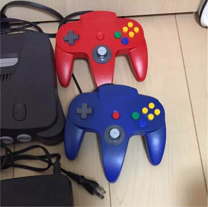 ニンテンドー64 本体＋コントローラー4個